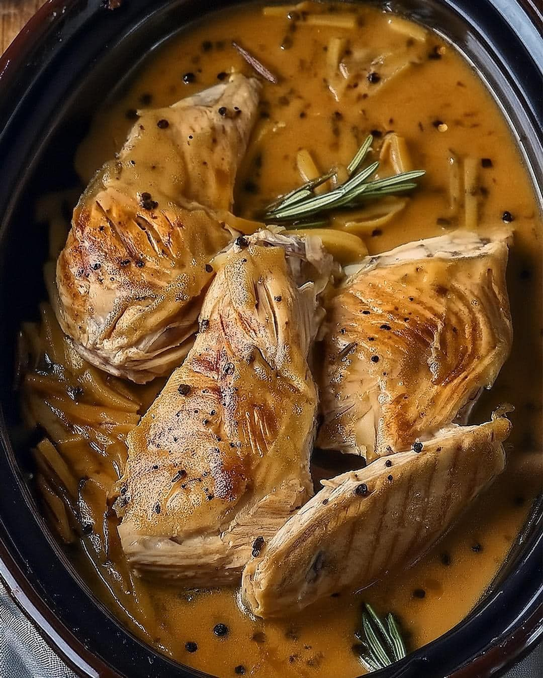 Discover Your New Favorite Comfort Food: Savory Slow Cooker Chicken Breasts with Gravy!